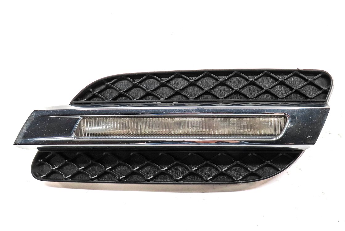 Thumbnail 4: 2012 MERCEDES ML350 ML550 (W166) FRONT RIGHT PASSENGER DRL FOGLIGHT LIGHT LAMP