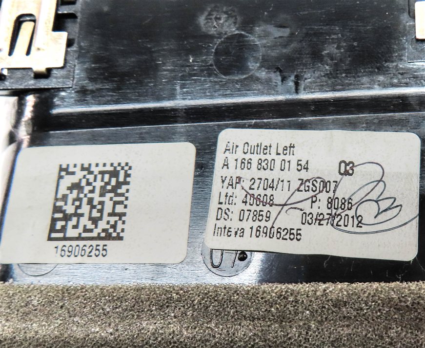 Thumbnail 7: 2012 MERCEDES ML350 (W166) FRONT LEFT DRIVER DASH HEAT AIR AC HVAC VENT (Black)