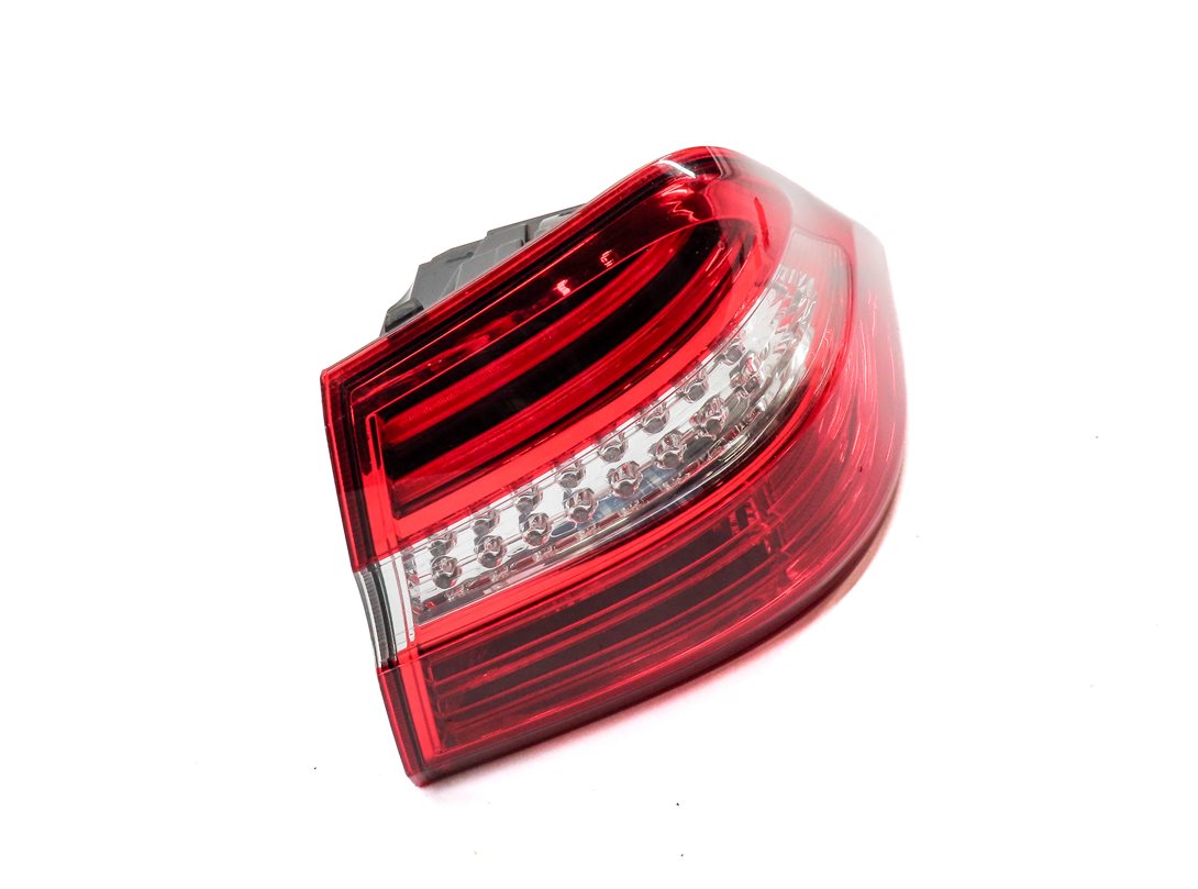 Thumbnail 3: 12-15 MERCEDES ML-CLASS (W166) REAR RIGHT PASSENGER LED TAILLIGHT BRAKE LIGHT