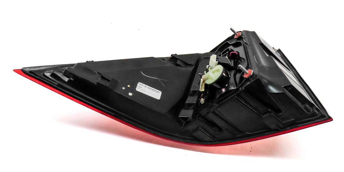 Thumbnail 4: 12-15 MERCEDES ML-CLASS (W166) REAR RIGHT PASSENGER LED TAILLIGHT BRAKE LIGHT