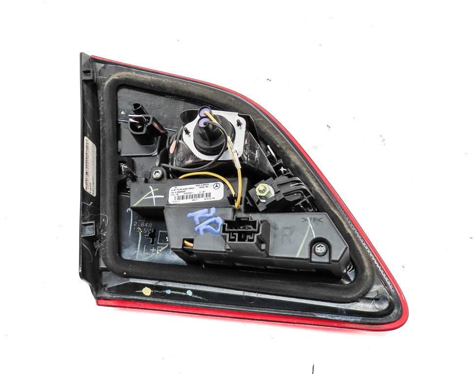 Thumbnail 4: 2012-2015 MERCEDES ML CLASS (W166) REAR RIGHT INNER LED TAILLIGHT LIGHT LAMP