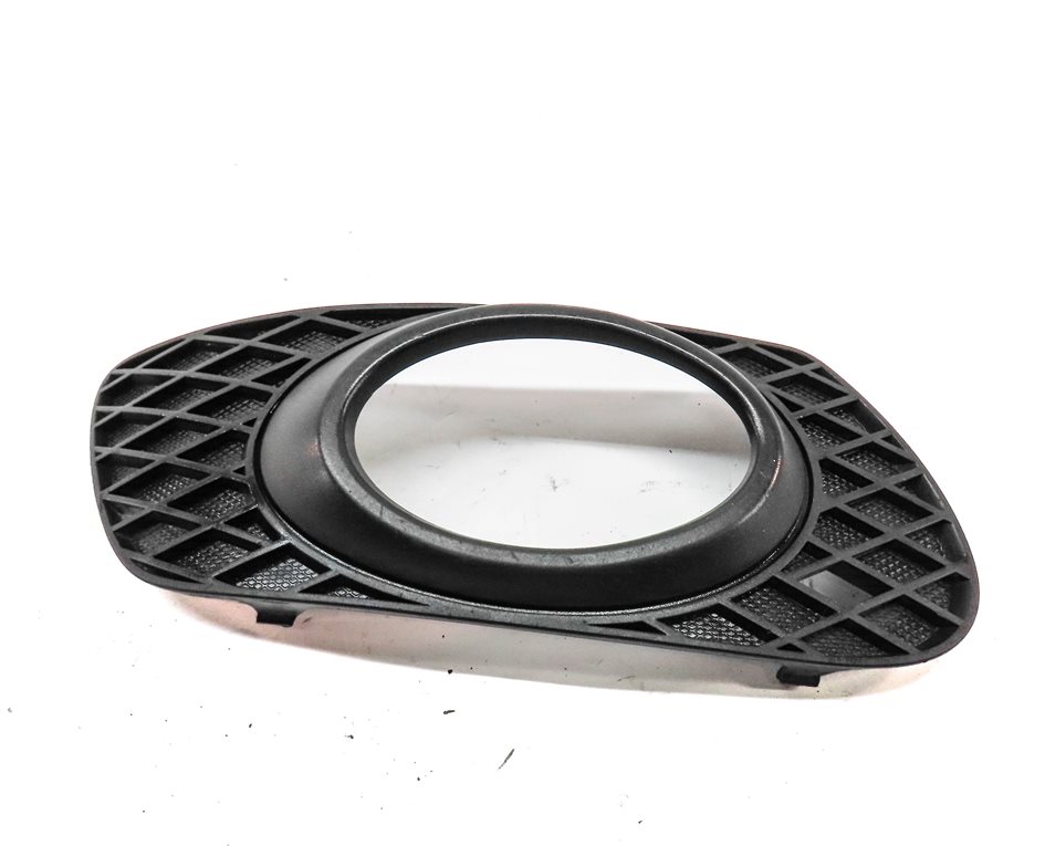 Thumbnail 2: 2007 MERCEDES ML320 (W164) FRONT RIGHT PASSENGER LOWER BUMPER FOG LIGHT TRIM