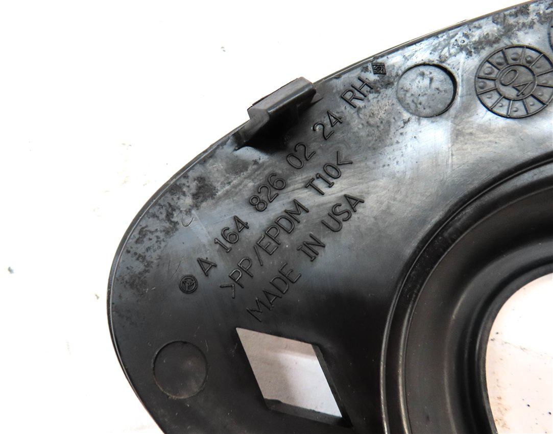 Thumbnail 6: 2007 MERCEDES ML320 (W164) FRONT RIGHT PASSENGER LOWER BUMPER FOG LIGHT TRIM