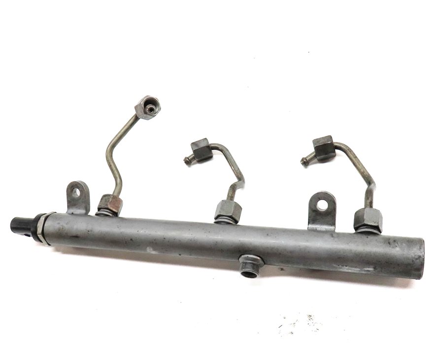 Thumbnail 4: 2007 MERCEDES ML320 (W164) 3.0L DIESEL (OM642) RIGHT FUEL INJECTOR RAIL w/LINES