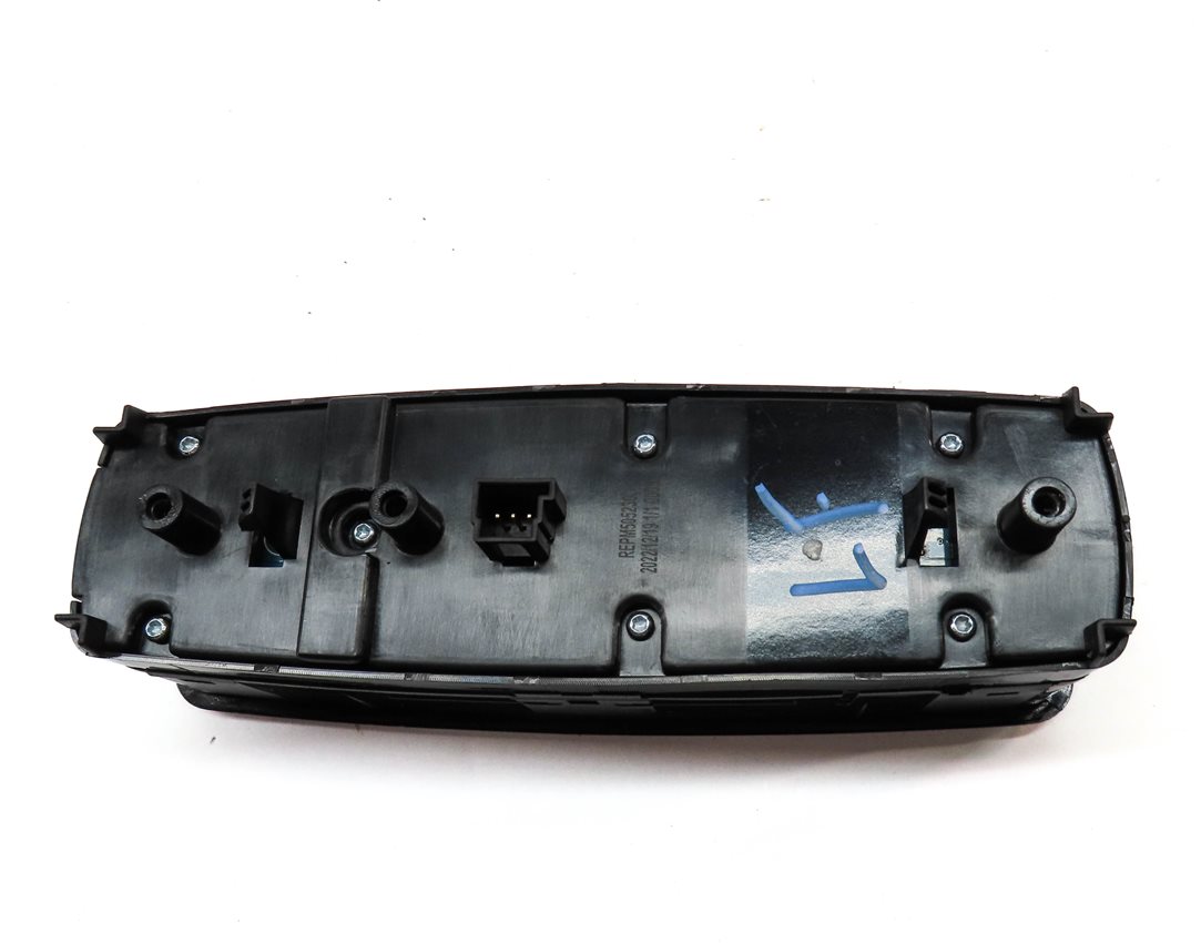 Thumbnail 5: 2006-2011 MERCEDES ML320 ML350 ML450 ML500 ML550 (W164) LEFT FRONT WINDOW SWITCH