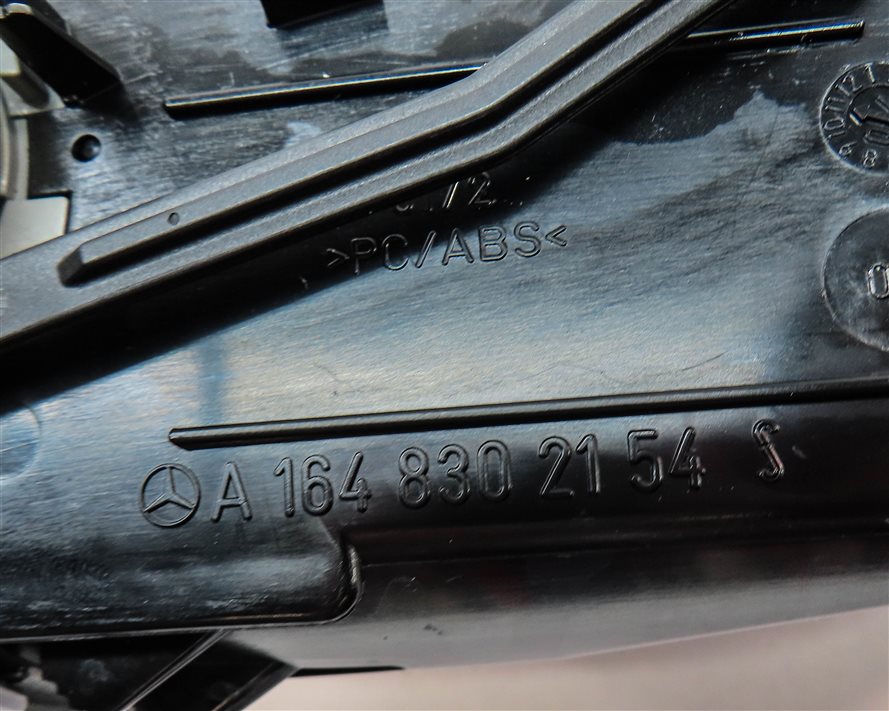 Thumbnail 6: 2007 MERCEDES ML320 (W164) FRONT CENTER DASH HEAT AIR AC VENT (Gray)