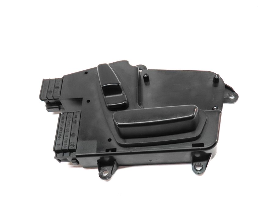 Thumbnail 2: 2007 MERCEDES ML320 (W164) FRONT RIGHT PASSENGER SEAT POSITION ADJUST SWITCH