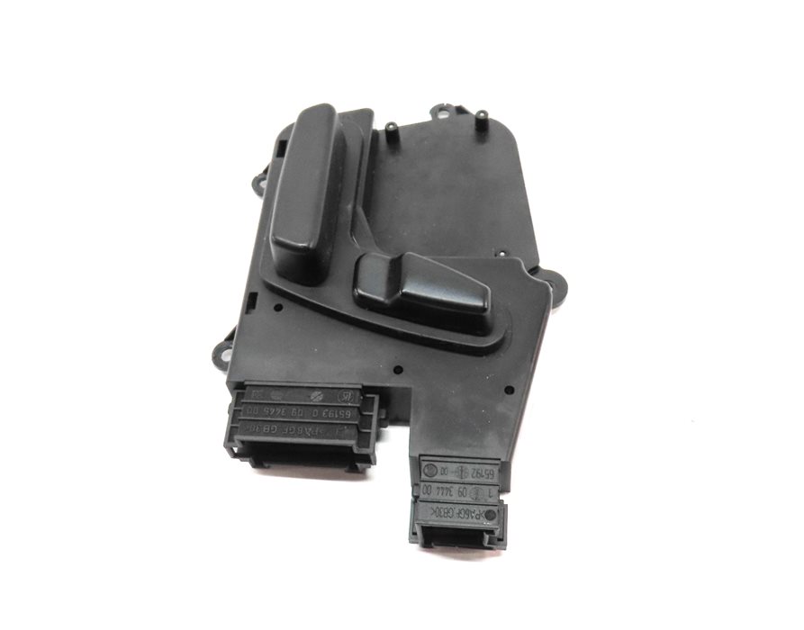 Thumbnail 4: 2007 MERCEDES ML320 (W164) FRONT LEFT DRIVER SEAT POSITION ADJUST SWITCH