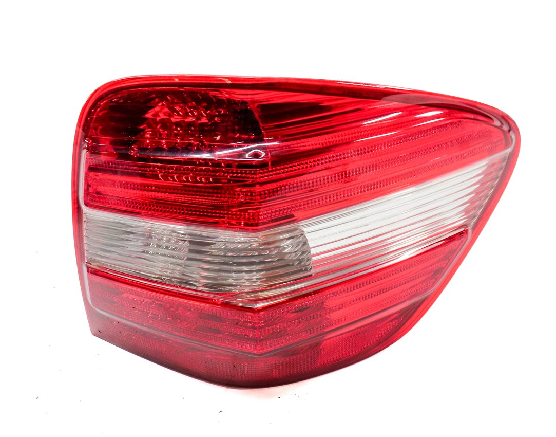 Thumbnail 3: 06-08 MERCEDES ML320 ML350 ML500 ML550 (W164) RIGHT TAILLIGHT BRAKE LIGHT LAMP