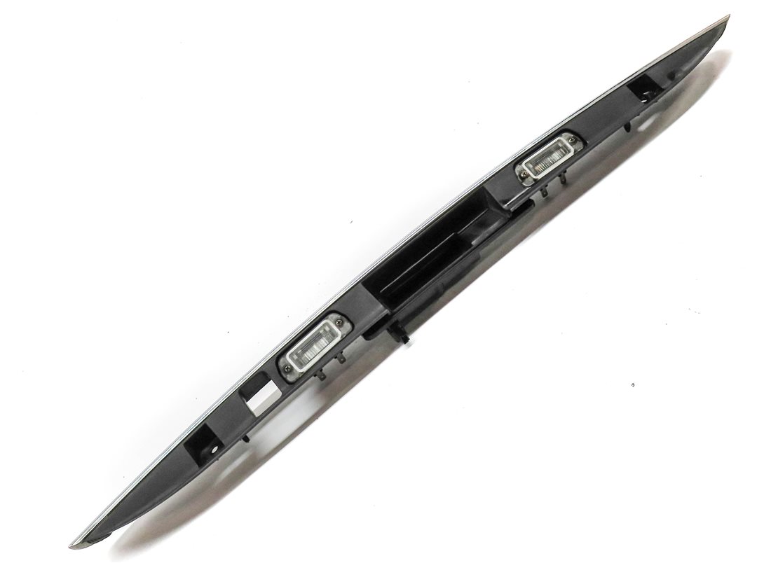 Thumbnail 3: 2007 MERCEDES ML320 (W164) REAR TRUNK HATCH LID HANDLE w/ LICENSE PLATE LIGHTS