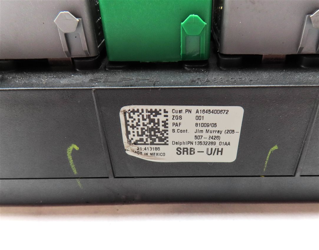 Thumbnail 4: 2007 MERCEDES ML320 (W164) 3.0L DIESEL (OM642) ENGINE BAY FUSE RELAY BOX