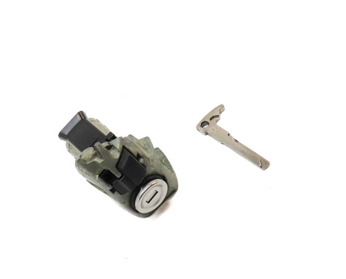 Thumbnail 3: 2007 MERCEDES ML320 (W164) FRONT LEFT DRIVER DOOR LOCK CYLINDER w/ KEY SET/2