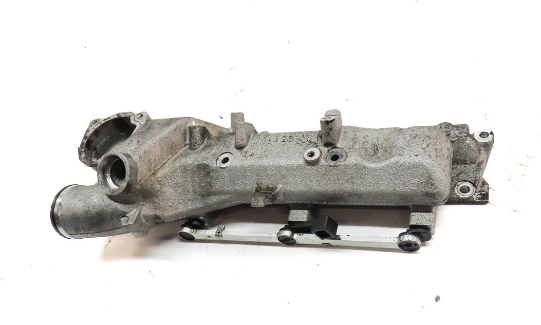 Thumbnail 2: 07-09 MB E320 GL320 ML320 R320 (X164 W164 W251) 3.0L OM642 DIESEL RIGHT MANIFOLD