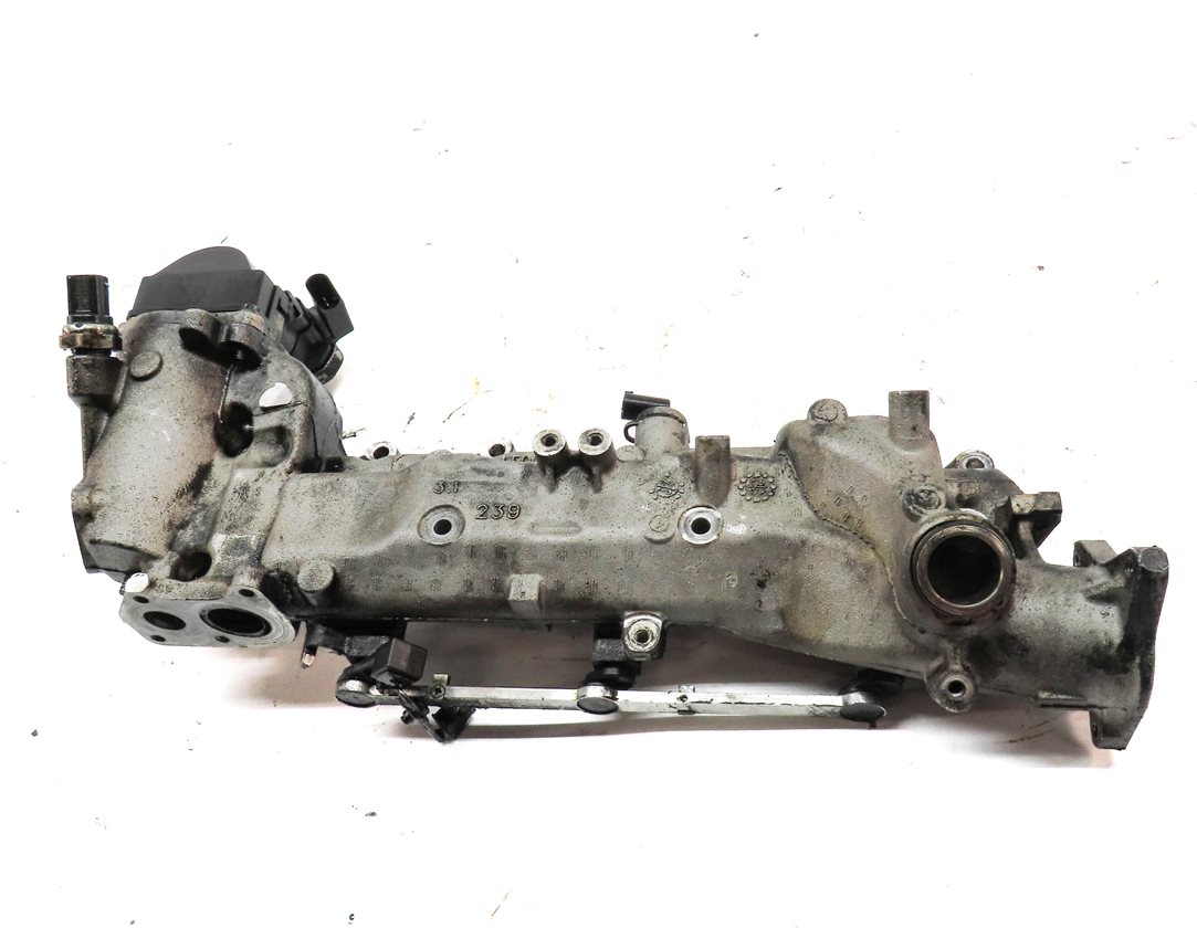 Thumbnail 2: 07-09 MB E320 GL320 ML320 R320 (X164 W164 W251) 3.0L OM642 DIESEL LEFT MANIFOLD