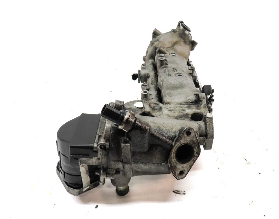 Thumbnail 4: 07-09 MB E320 GL320 ML320 R320 (X164 W164 W251) 3.0L OM642 DIESEL LEFT MANIFOLD