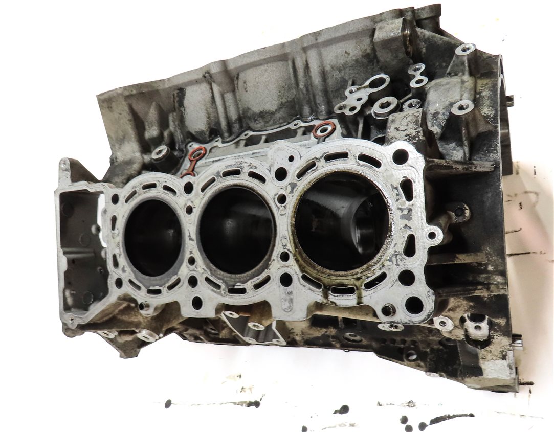 Thumbnail 5: 2007 MERCEDES ML320 (W164) 3.0L DIESEL (OM642) ENGINE CYLINDER BLOCK