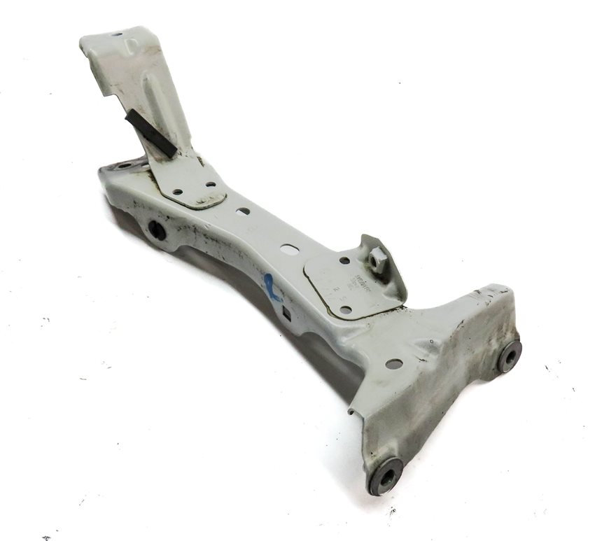 2015 AUDI S3 (8V) 2.0L FRONT RIGHT PASSENGER FENDER MOUNT BRACKET (White)