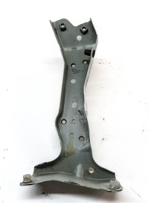Thumbnail 5: 2015 AUDI S3 (8V) 2.0L FRONT RIGHT PASSENGER FENDER MOUNT BRACKET (White)