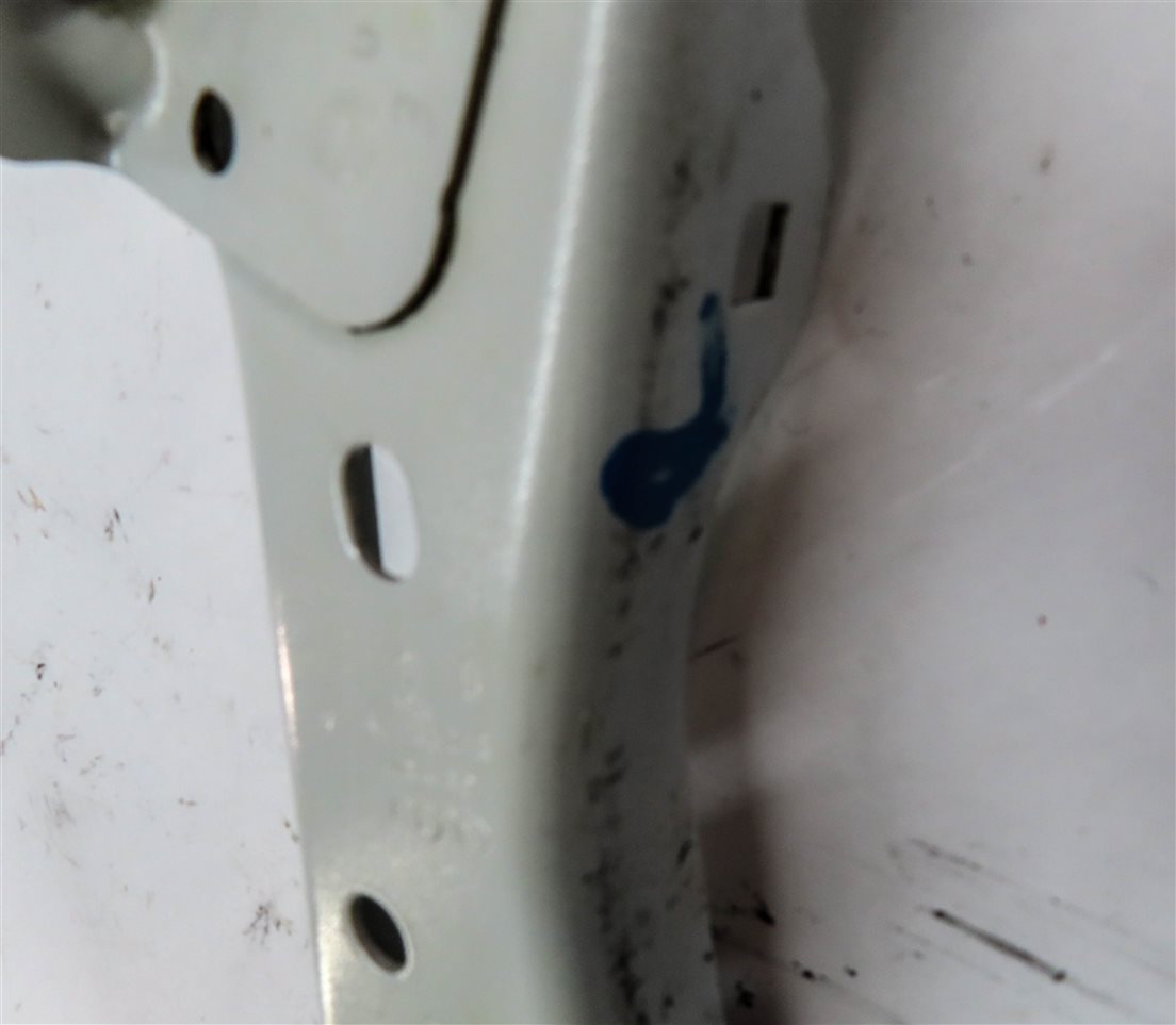 Thumbnail 8: 2015 AUDI S3 (8V) 2.0L FRONT RIGHT PASSENGER FENDER MOUNT BRACKET (White)