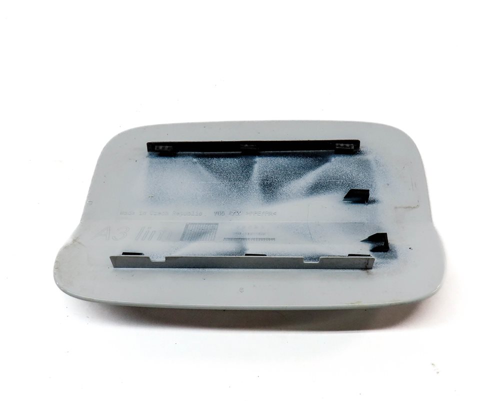 Thumbnail 5: 15-18 AUDI A3 S3 (8V) FUEL TANK FILLER GAS TANK DOOR FLAP COVER TRIM (White)