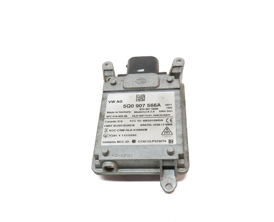 Thumbnail 2: 2015-2016 AUDI A3 S3 (8V) BLIND SPOT RADAR SENSOR MODULE (MASTER)