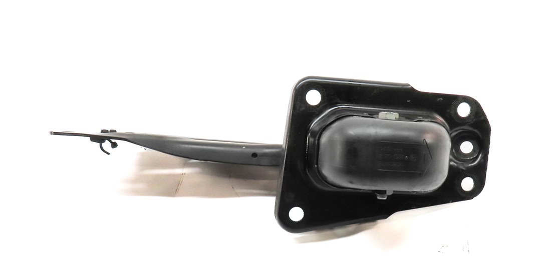 Thumbnail 4: 2015-2019 AUDI VW GOLF / A3 S3 RS3 TT (8V MK3) LEFT DRIVER REAR TRAILING ARM