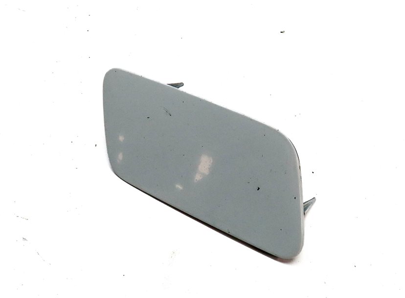 15 AUDI S3 (8V) FRONT RIGHT HEADLIGHT WASHER SQUIRTER NOZZLE TRIM COVER (White)