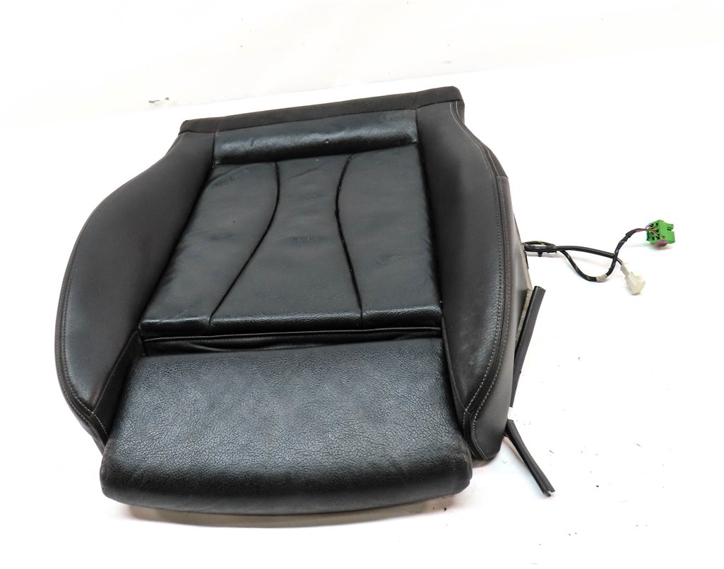 Thumbnail 2: 2015 AUDI S3 (8V) FRONT RIGHT PASSENGER LOWER HEATED SEAT CUSHION (Black)