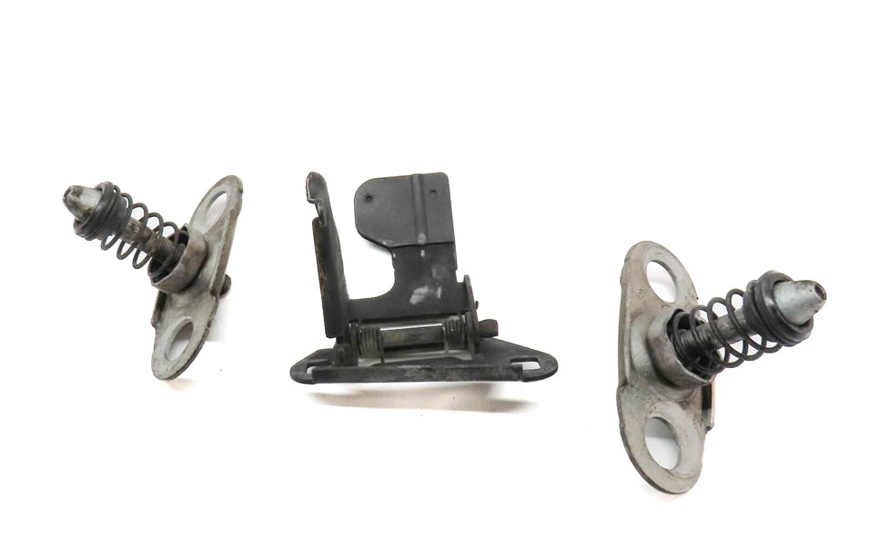 Thumbnail 2: 2012 RANGE ROVER (L322) FRONT HOOD SAFETY CATCH SPRING LATCH RELEASE HANDLE SET