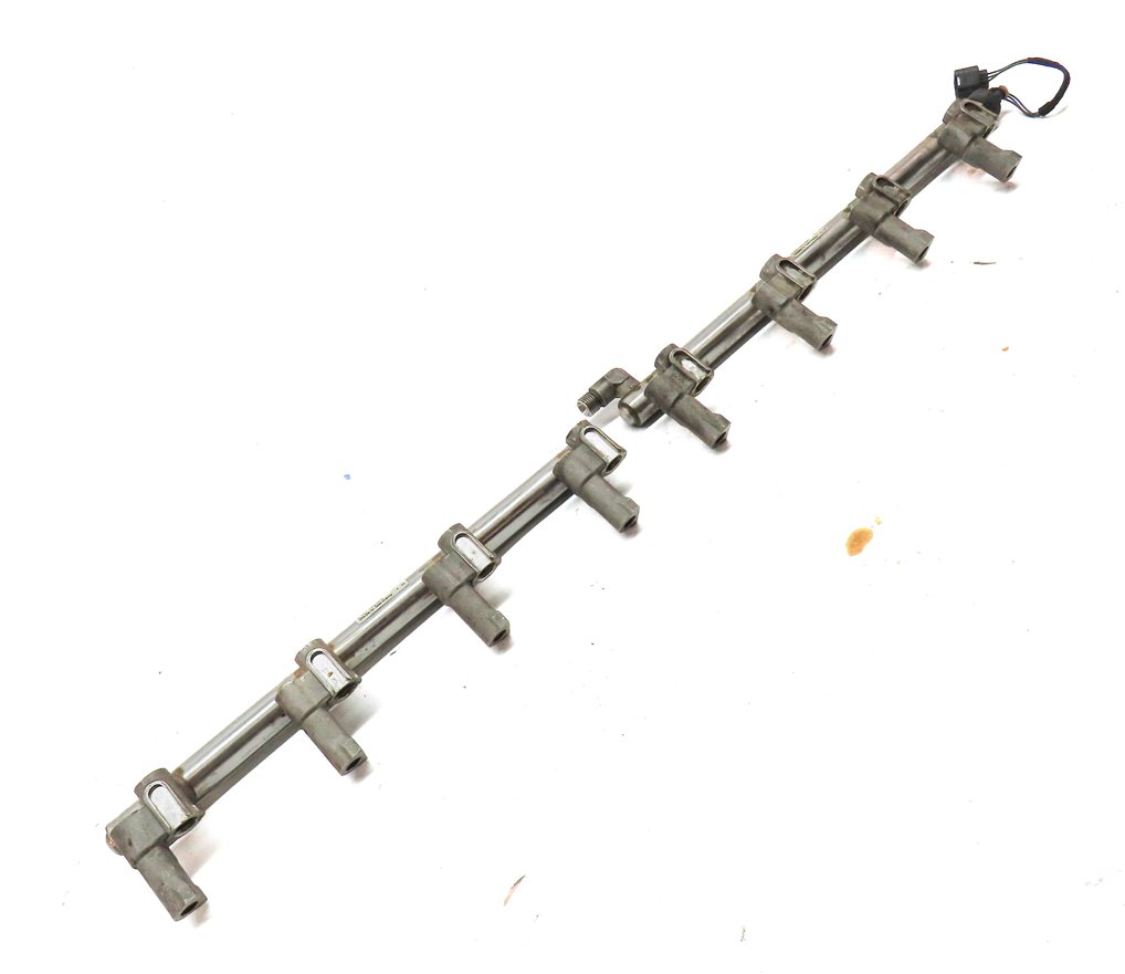 Thumbnail 3: 12 RANGE ROVER (L322) 5.0L SUPER LEFT & RIGHT FUEL RAIL & PRESSURE SENSOR SET/2