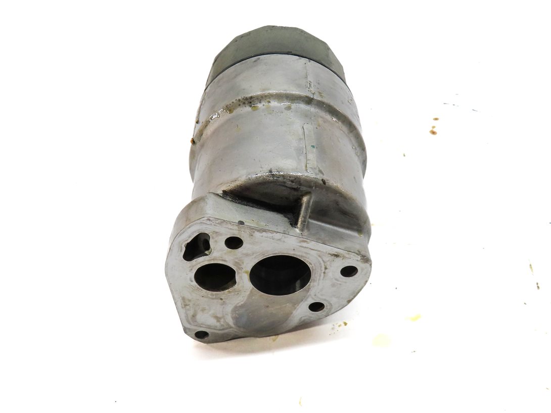 Thumbnail 4: 2012 RANGE ROVER (L322) 5.0L SUPER ENGINE MOTOR OIL FLUID FILTER HOUSING w/ CAP