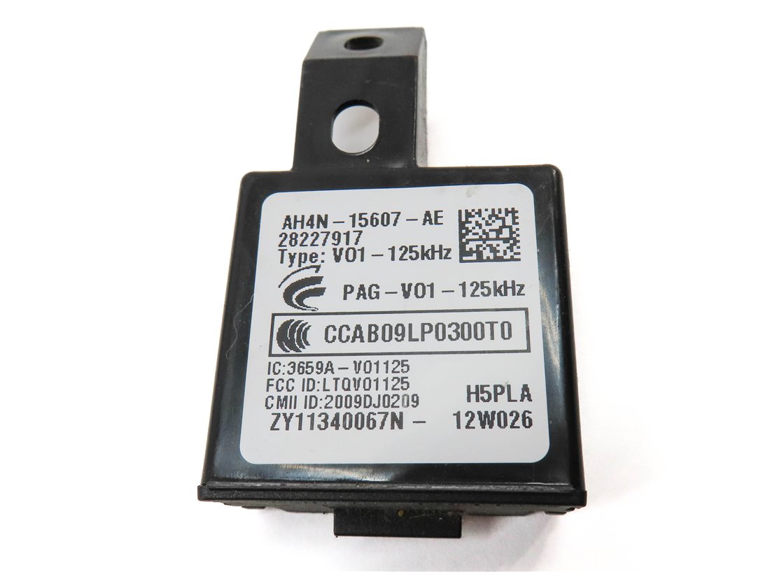 Thumbnail 16: 2010-2012 RANGE ROVER (L322) 5.0L SUPERCHARGED ENGINE IMMOBILIZER MODULE KEY SET