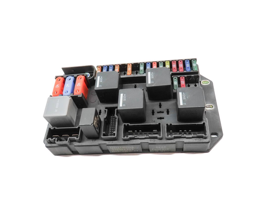 Thumbnail 2: 2012 RANGE ROVER (L322) REAR TRUNK MOUNT FUSE RELAY CONTROL BOX