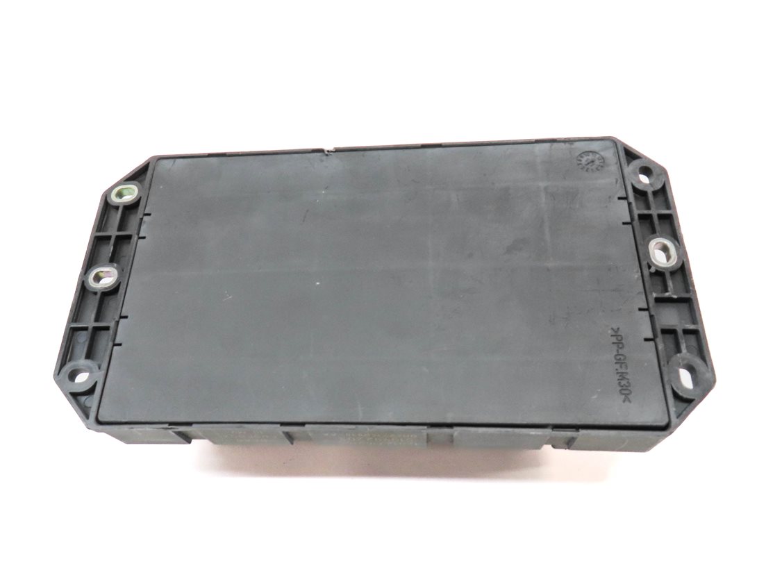 Thumbnail 5: 2012 RANGE ROVER (L322) REAR TRUNK MOUNT FUSE RELAY CONTROL BOX