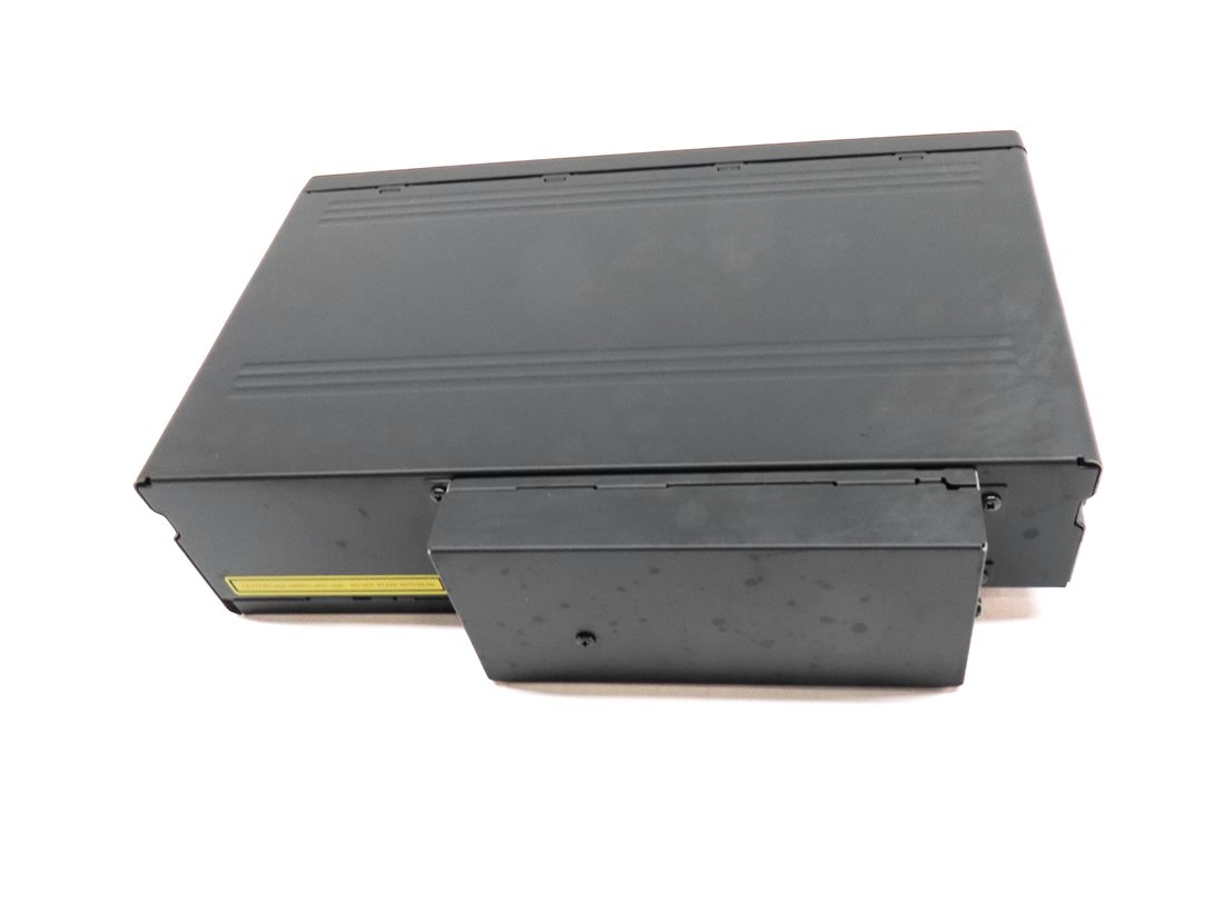 Thumbnail 5: 12 RANGE ROVER L322 REAR ENTERTAINMENT 6 DISC DVD CHANGER PLAYER (NO CARTRIDGE)