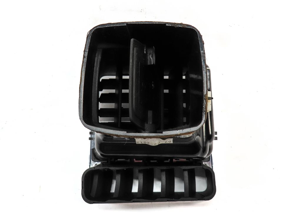Thumbnail 4: 12 RANGE ROVER (L322) FRONT RIGHT PASSENGER DASH OUTER HEAT AIR AC VENT (Black)
