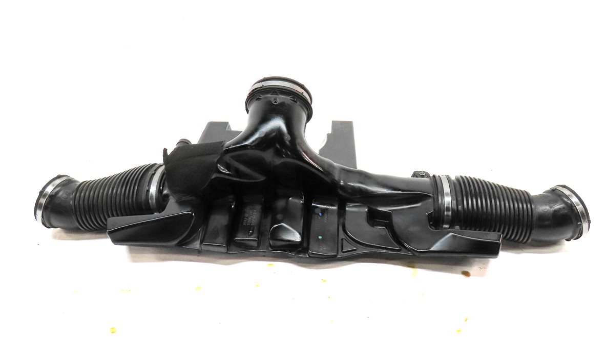 Thumbnail 5: 2012 RANGE ROVER (L322) 5.0L SUPER ENGINE AIR INTAKE RESONATOR DAMPER BOX TUBE