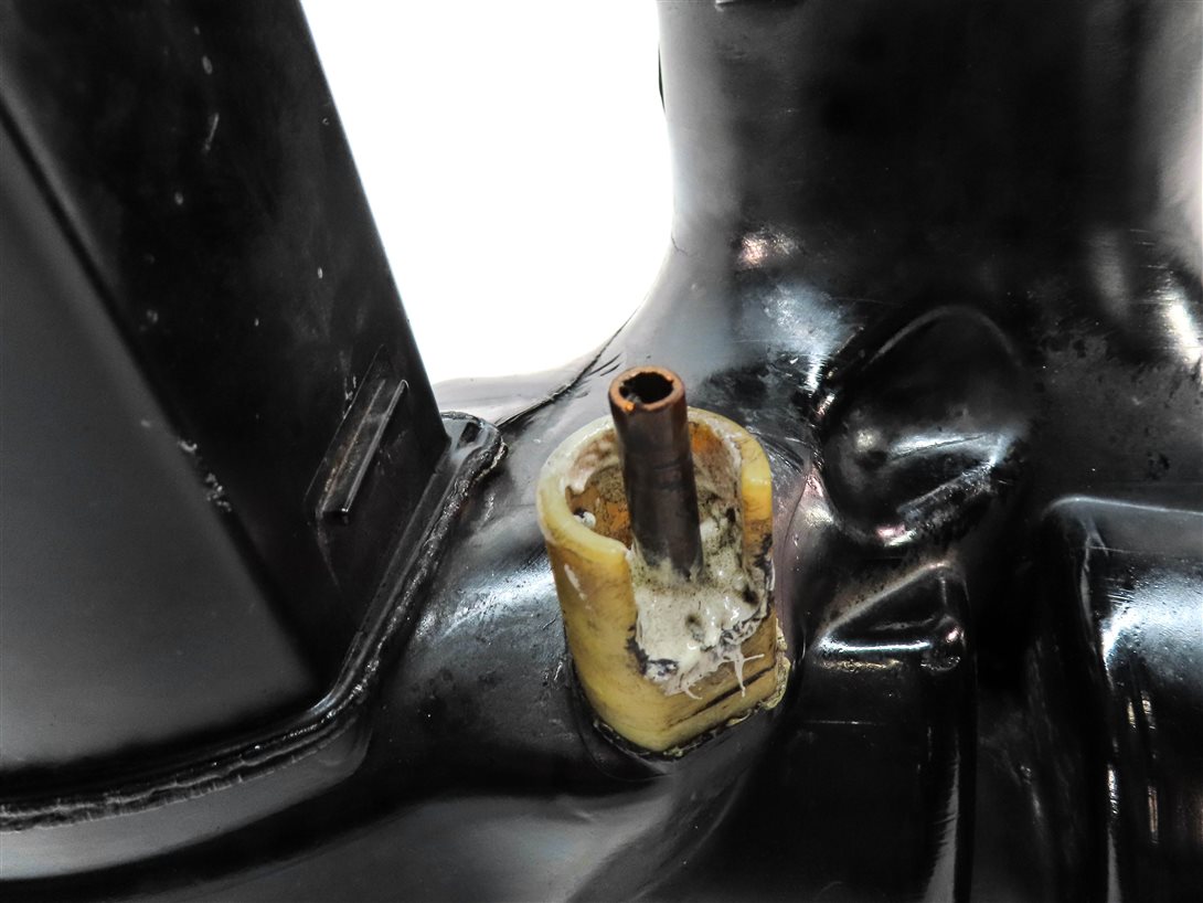 Thumbnail 8: 2012 RANGE ROVER (L322) 5.0L SUPER ENGINE AIR INTAKE RESONATOR DAMPER BOX TUBE