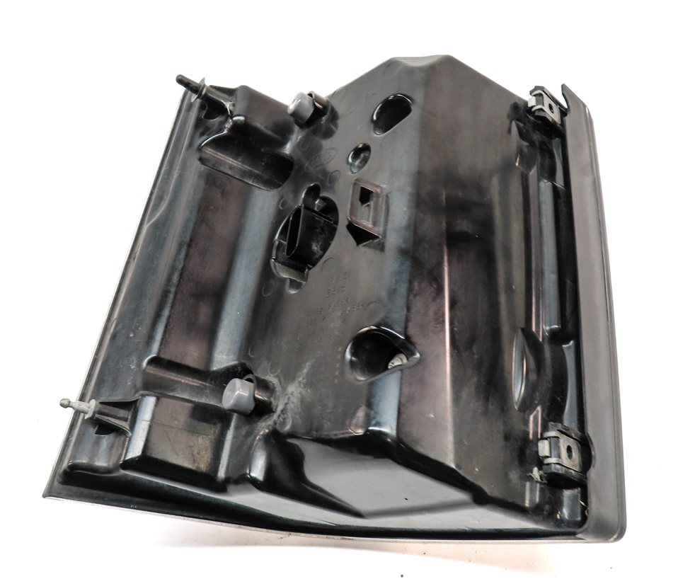 Thumbnail 5: 2012 RANGE ROVER (L322) RIGHT PASSENGER TAILLIGHT BRAKE LIGHT LAMP (BLACK)