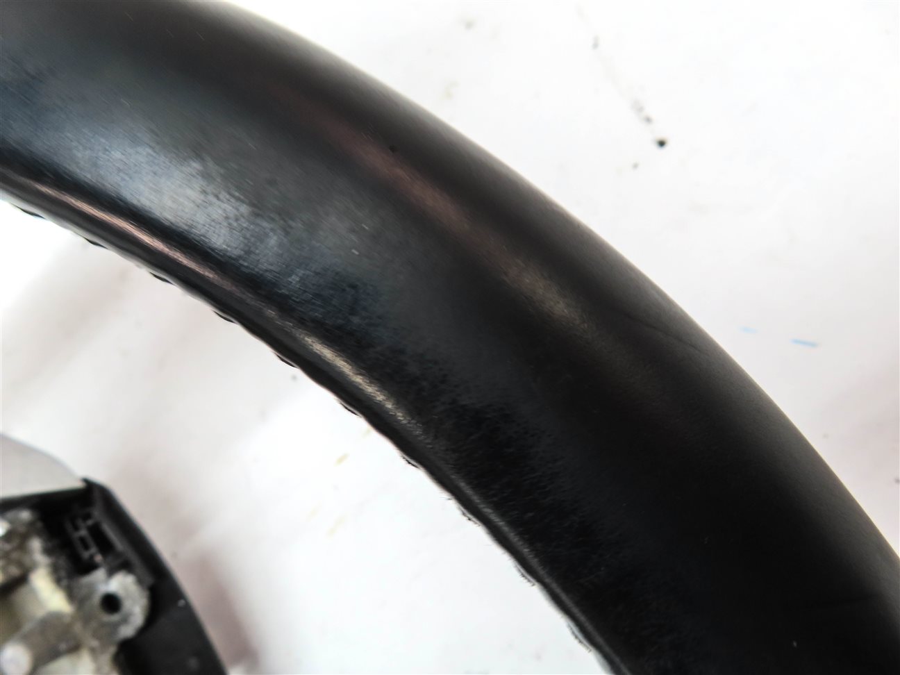 Thumbnail 7: 2011-2012 RANGE ROVER L322 FRONT LEFT DRIVER HEATED STEERING WHEEL (Black)