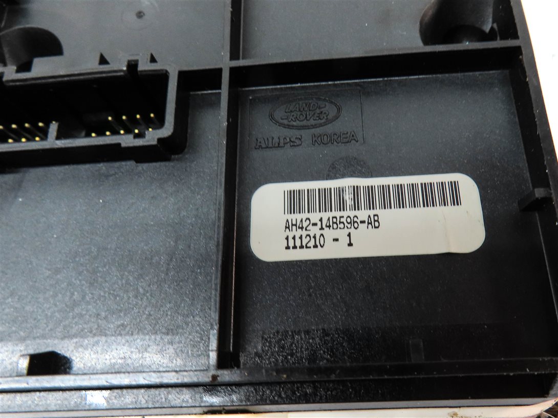 Thumbnail 6: 2010-2013 LAND ROVER LR4 RANGE ROVER SPORT L320 TERRAIN TRACTION CONTROL SWITCH