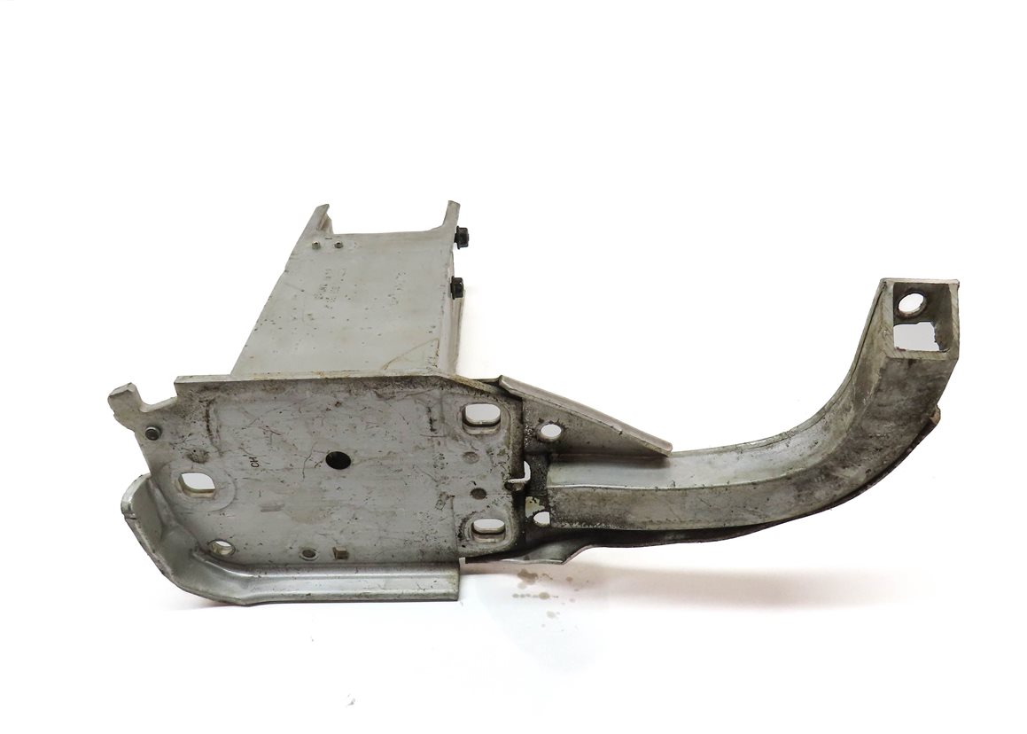 Thumbnail 5: 2012-2018 AUDI A6 A7 S6 S7 RS7 (C7 4G8) FRONT LEFT DRIVER BUMPER MOUNT BRACKET
