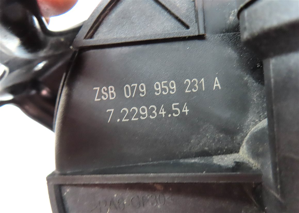 Thumbnail 8: 2014-2019 AUDI A6 A7 Q5 Q7 SQ5 (C7 4G8 4M B8 8R) 3.0L ENGINE AIR INJECTION PUMP