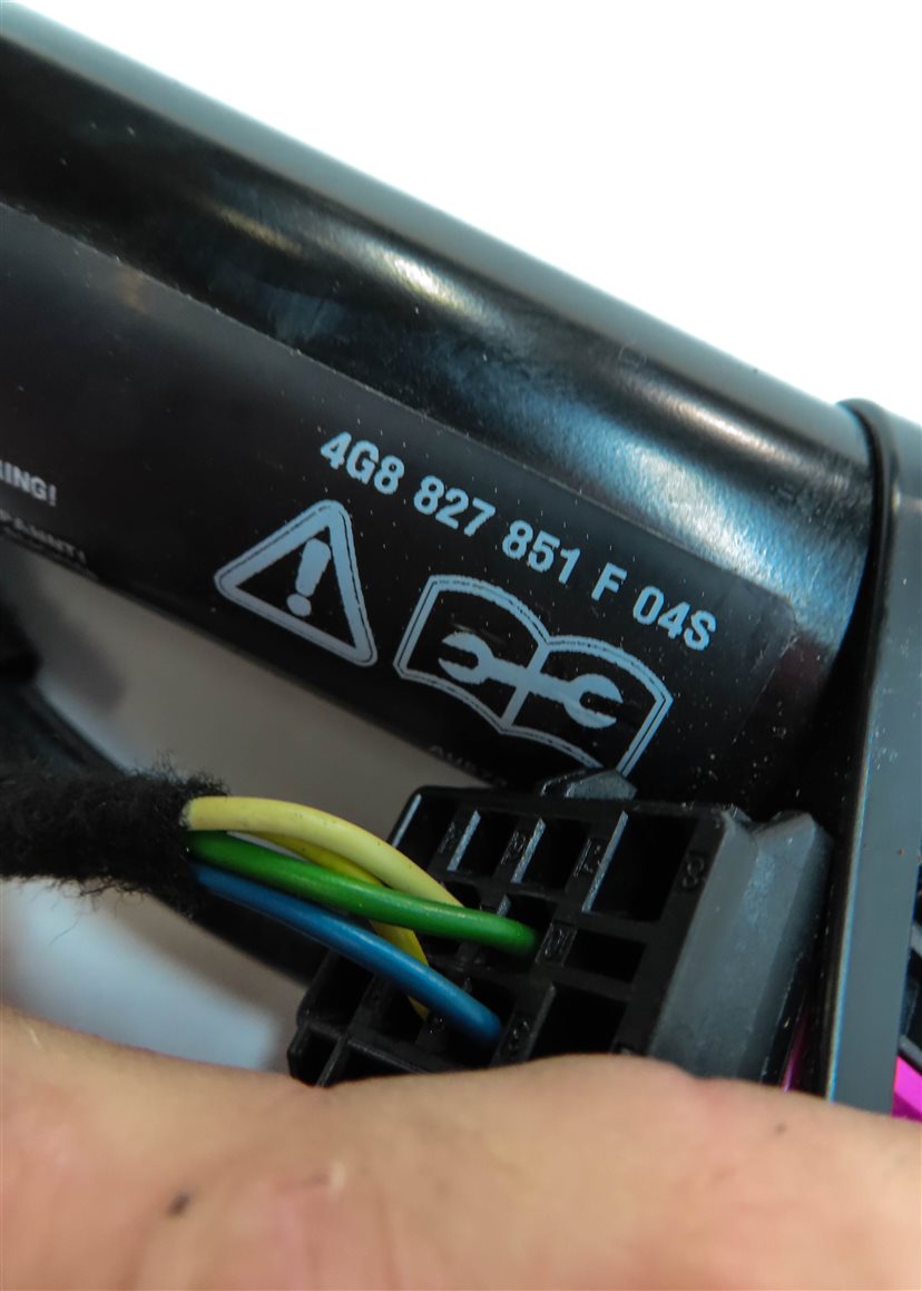 Thumbnail 7: 12-18 AUDI A7 S7 RS7 (C7 4G8) REAR LEFT & RIGHT TRUNK ELECTRIC SHOCK STRUT SET