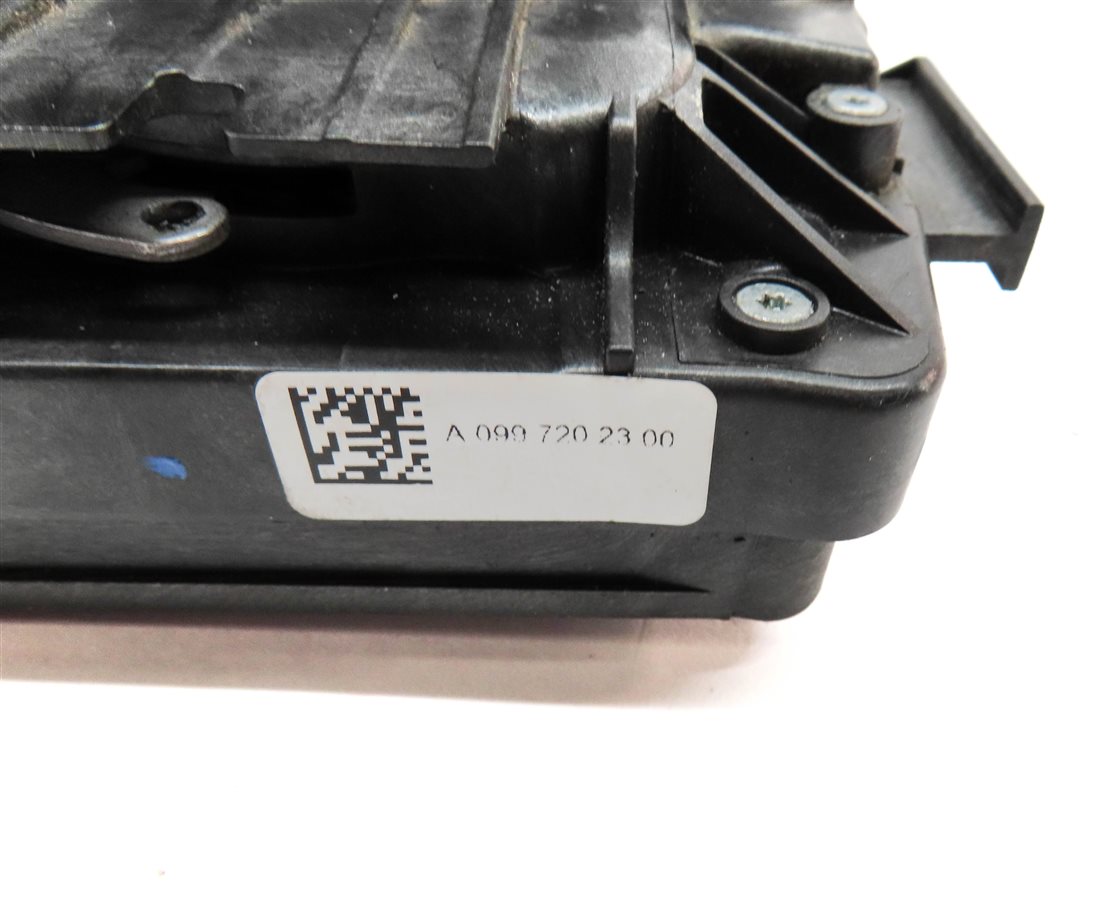 Thumbnail 7: 15-22 MERCEDES C300 C350 C400 C450 E300 E350 E400 E450 GLC300 DRIVER DOOR LATCH