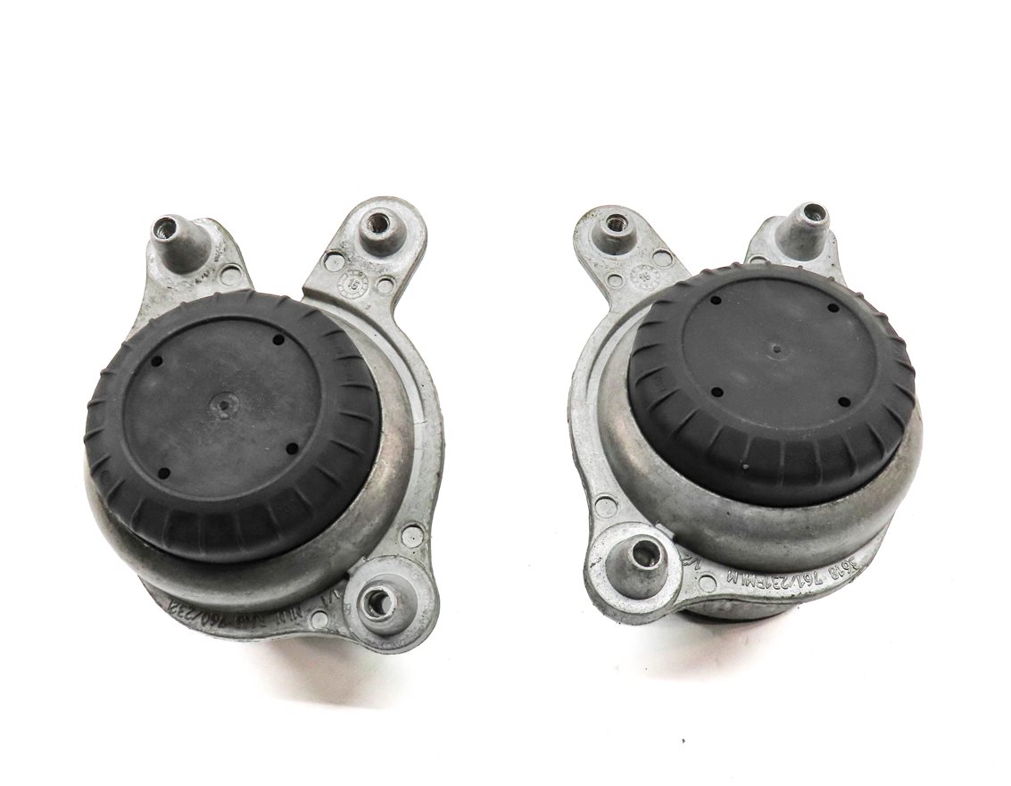 Thumbnail 4: 2015 MERCEDES C300 (W205) 2.0L (274.920) LEFT & RIGHT ENGINE MOTOR MOUNT SET/2