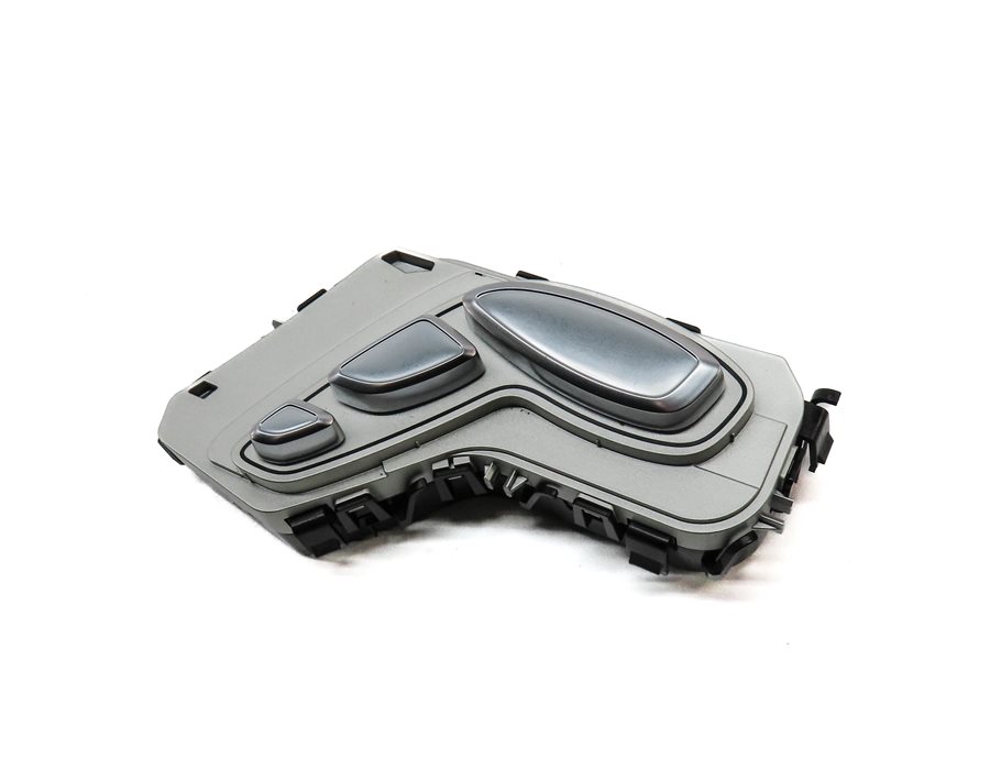 Thumbnail 4: 2015 MERCEDES C300 (W205) FRONT RIGHT PASSENGER SEAT POSITION ADJUST SWITCH