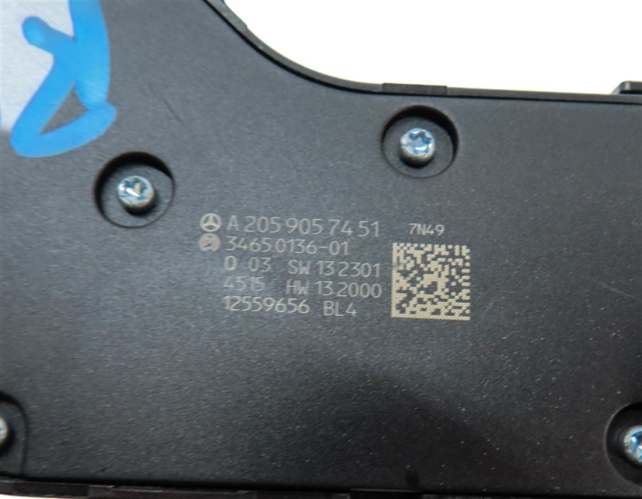 Thumbnail 6: 2015 MERCEDES C300 (W205) FRONT RIGHT PASSENGER SEAT POSITION ADJUST SWITCH