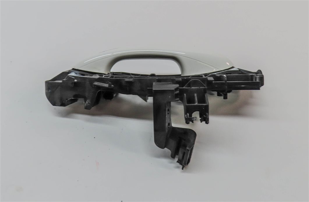 Thumbnail 4: 15-17 MERCEDES C300 C350 C400 C450 W205 LEFT REAR KEYLESS DOOR HANDLE (White)