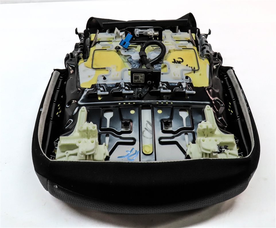 Thumbnail 5: 15 MERCEDES C300 W205 RIGHT PASSENGER LOWER MEMORY HEATED SEAT CUSHION (Black)